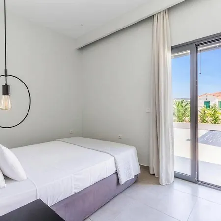 别墅 La Soleil By 斯沃伦塔